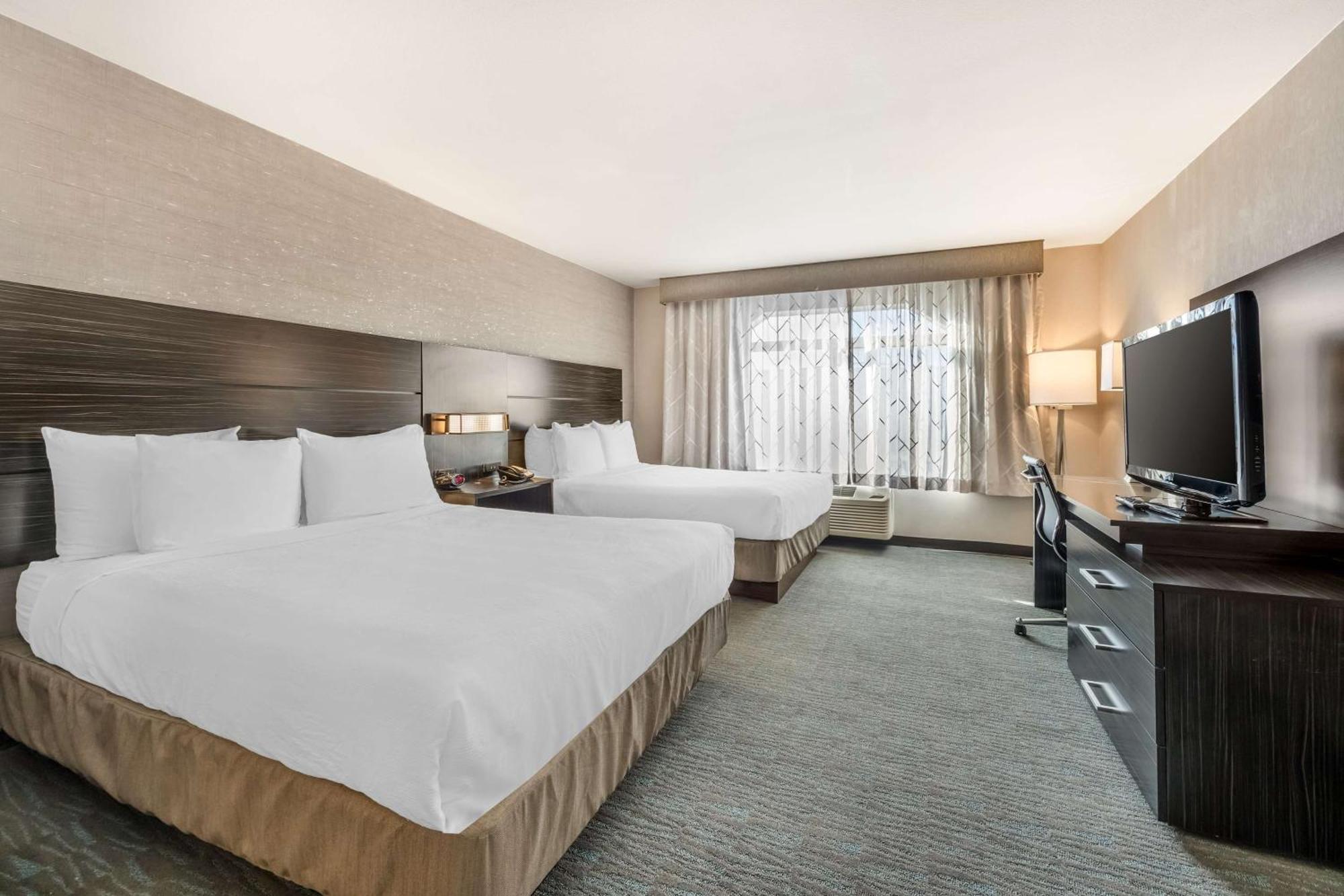 Best Western Plus North Las Vegas Inn & Suites Exterior photo